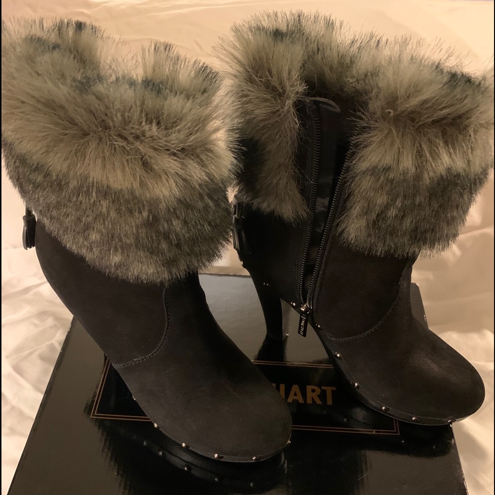 Colin Stuart Booties - Picture 2 of 5